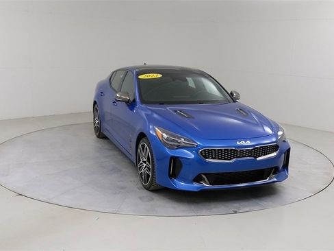 Used 2023 Kia Stinger GT2 image 10