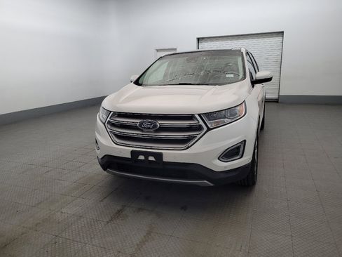 Used 2017 Ford Edge Titanium w/ Equipment Group 302A AWD/4WD image 15