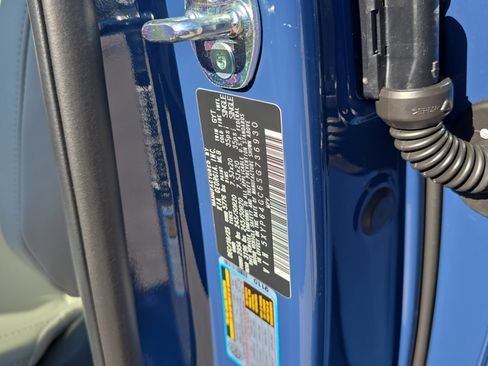 New 2025 Kia Telluride S image 39