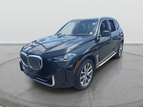 Used 2024 BMW X5 xDrive40i w/ Premium Package AWD/4WD image 2