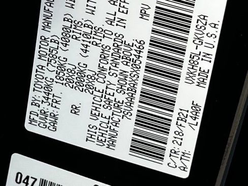 Used 2025 Toyota Sequoia Limited image 33