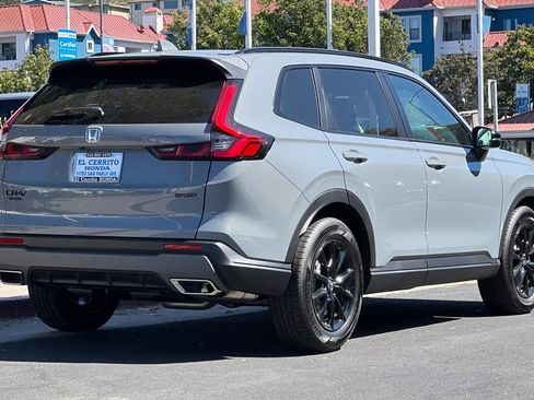 Used 2026 Honda CR-V Sport image 3