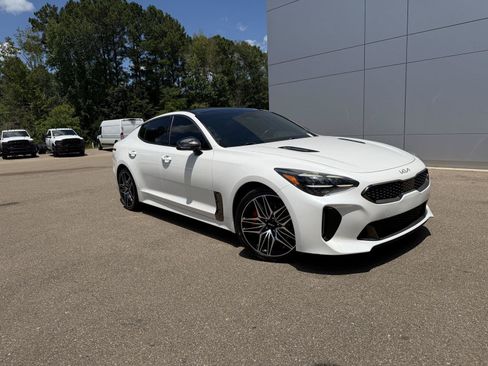 Used 2022 Kia Stinger GT1 w/ Red Interior Color Package RWD image 3