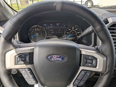 Used 2016 Ford F150 Lariat image 30