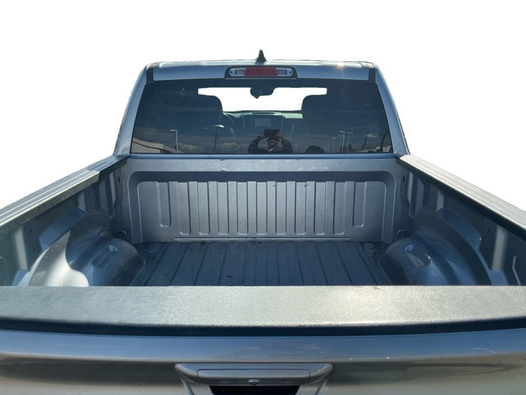 Used 2024 RAM 1500 Laramie AWD/4WD image 22