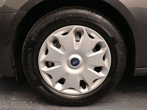 Used 2016 Ford Transit Connect XLT image 9