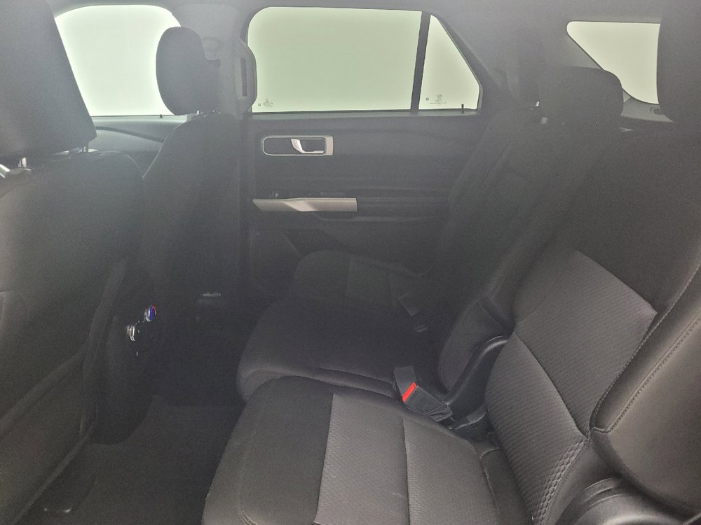 Used 2022 Ford Explorer XLT AWD/4WD image 18