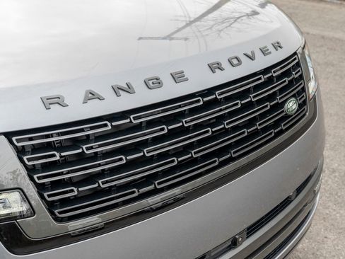 New 2025 Land Rover Range Rover SE image 15