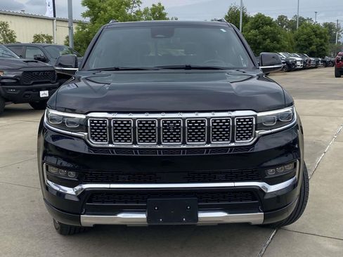 Used 2022 Jeep Grand Wagoneer Series II w/ Premium Group II AWD/4WD image 37