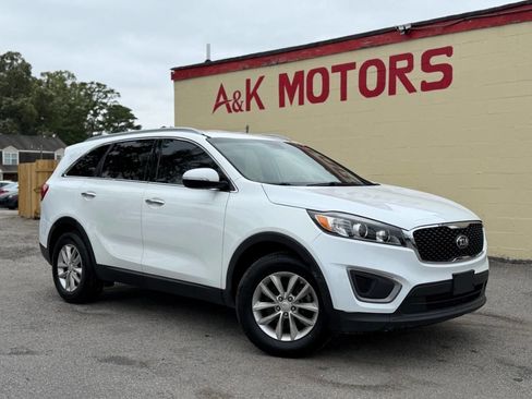 Used 2016 Kia Sorento FWD image 1