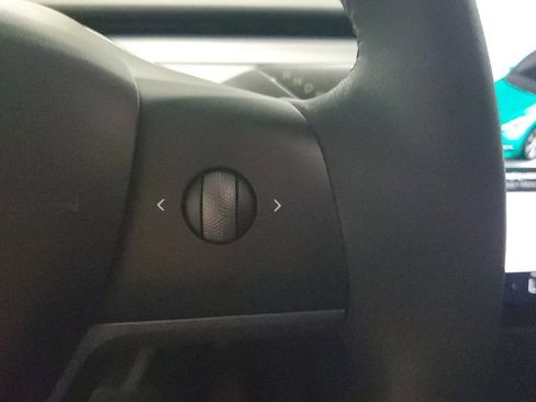 Used 2023 Tesla Model Y Long Range AWD/4WD image 30