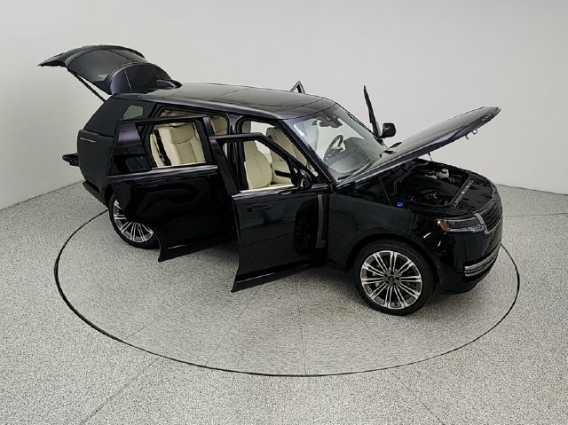 New 2027 Land Rover Range Rover Long Wheelbase SE AWD/4WD image 25