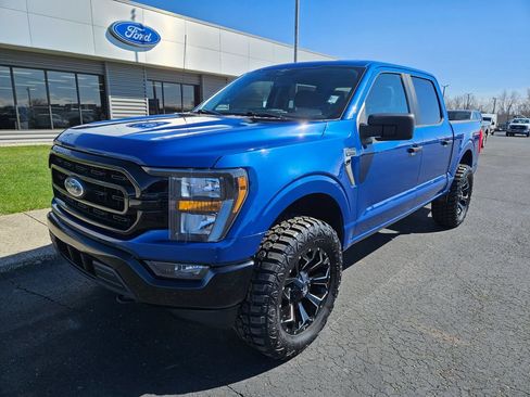 Used 2023 Ford F150 XLT AWD/4WD image 2