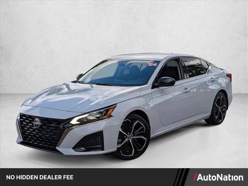 Used 2024 Nissan Altima 2.5 SR FWD image 1