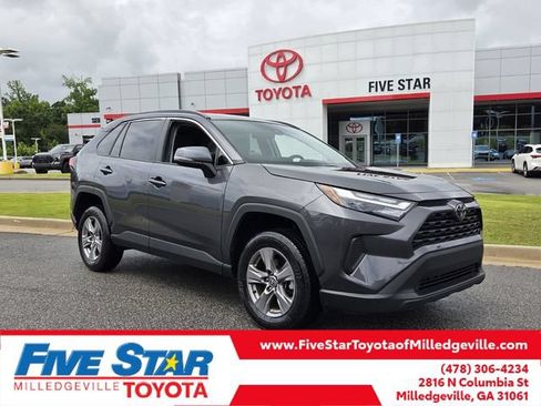Used 2024 Toyota RAV4 XLE FWD image 1