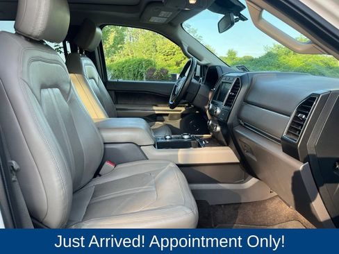 Used 2018 Ford Expedition Max Limited w/ Equipment Group 301A AWD/4WD image 14