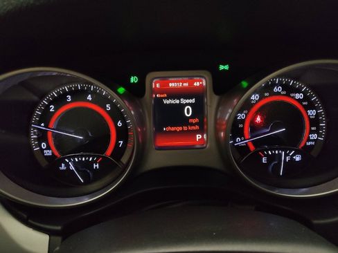 Used 2019 Dodge Journey SE w/ Premium Group image 23