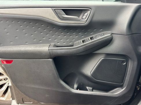 Used 2020 Ford Escape S FWD image 6