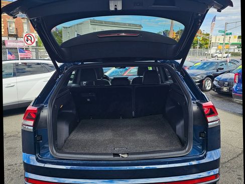 Used 2022 Volkswagen Atlas Cross Sport SE image 39