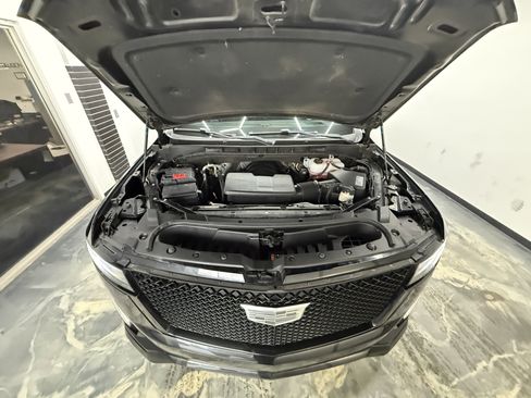 Used 2021 Cadillac Escalade Sport Platinum image 30