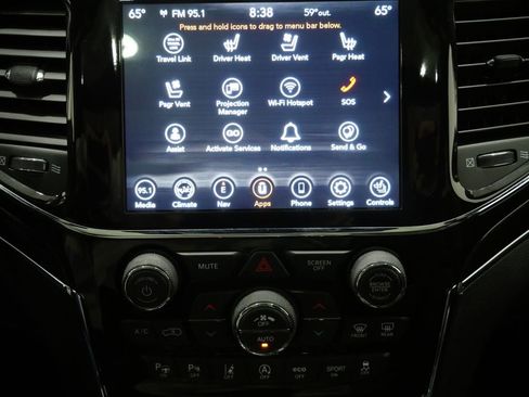 Used 2021 Jeep Grand Cherokee Trailhawk w/ Trailhawk Luxury Group AWD/4WD image 21