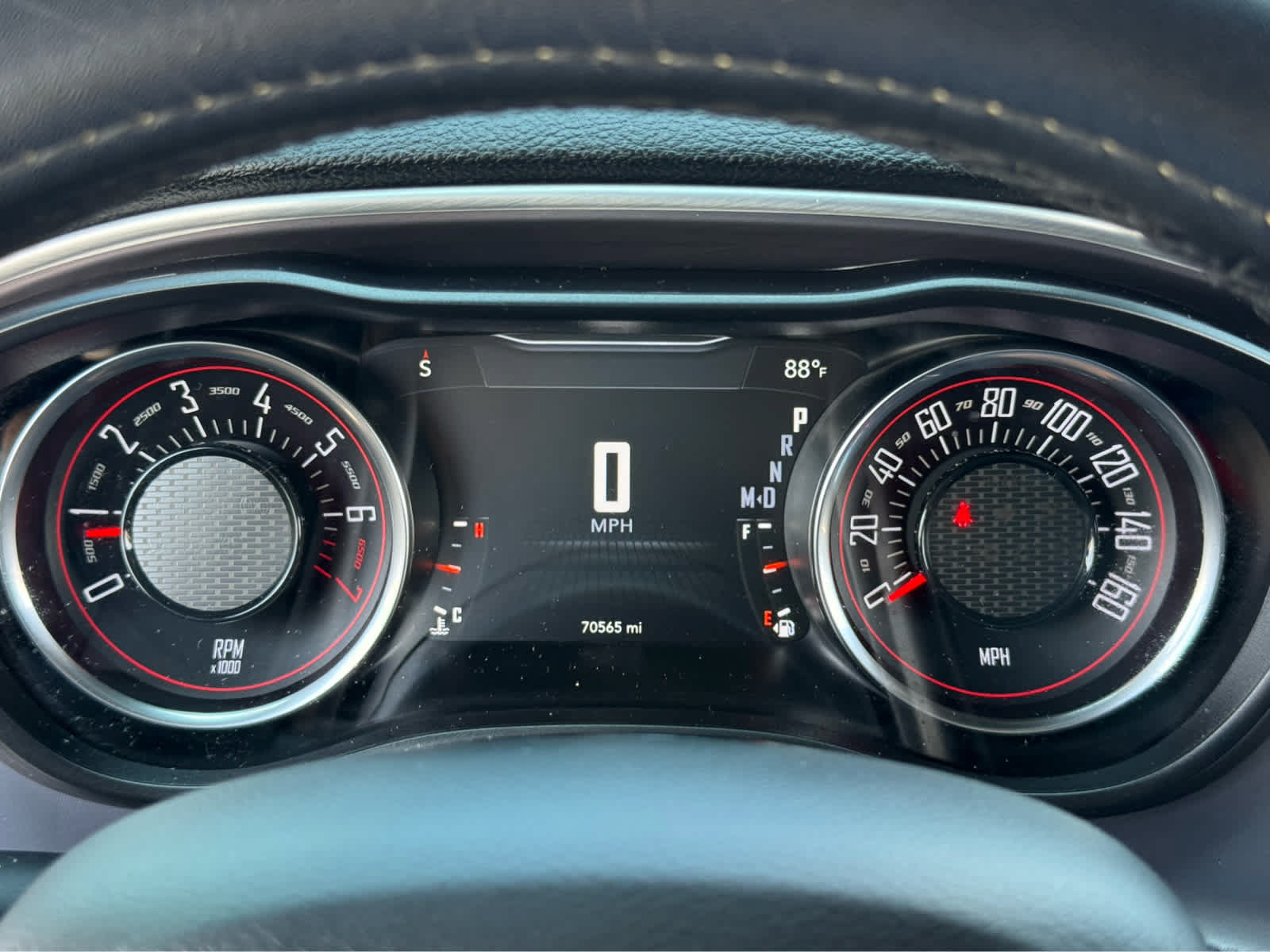 Used 2022 Dodge Challenger SXT RWD image 30