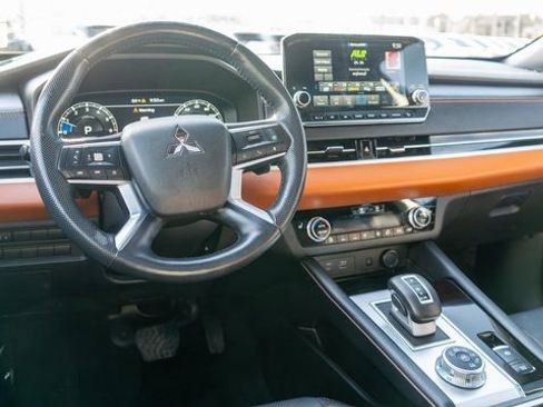 Used 2022 Mitsubishi Outlander SEL AWD/4WD image 15