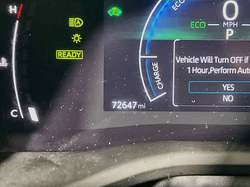 Used 2025 Toyota Camry LE AWD/4WD image 11