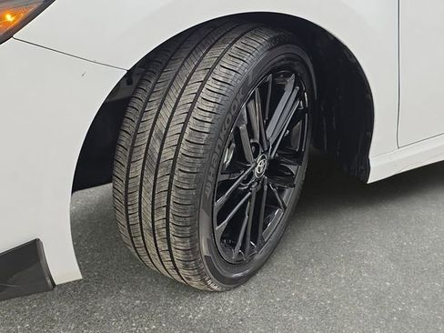 Certified 2025 Toyota Camry SE image 27