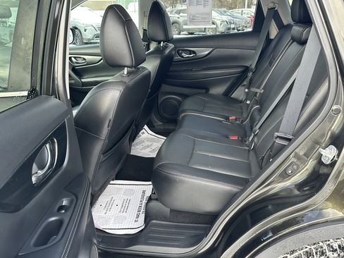 Used 2016 Nissan Rogue SL w/ SL Premium Package image 14