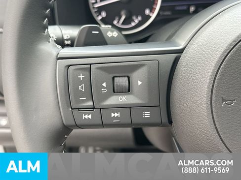 Certified 2025 Nissan Pathfinder SV w/ SV Premium Package image 19