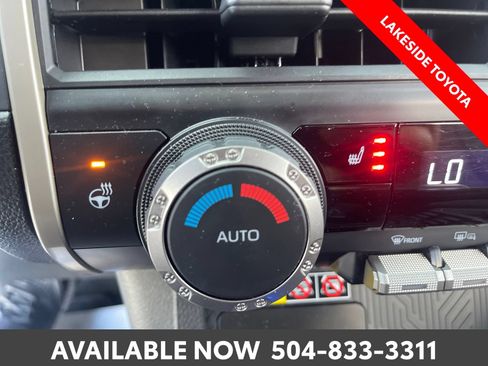 Used 2024 Toyota Tacoma TRD Off-Road w/ TRD Off Road Upgrade Package AWD/4WD image 34