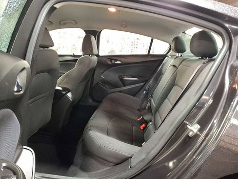 Used 2016 Chevrolet Cruze LT image 10