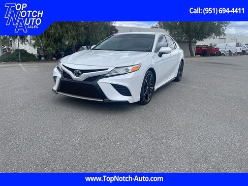 Used 2020 Toyota Camry XSE w/ Navigation Package FWD image 1