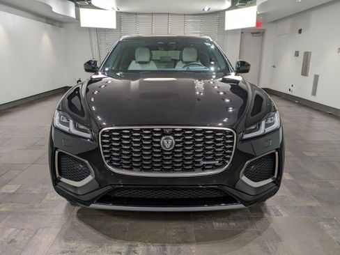 Used 2025 Jaguar F-PACE R-Dynamic S image 2