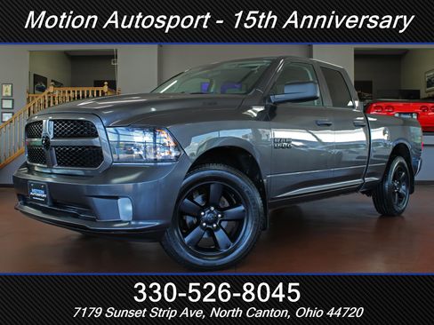 Used 2018 RAM 1500 Express w/ Express Value Package AWD/4WD image 1