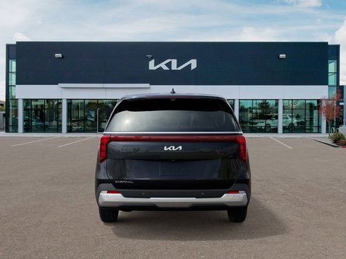 Used 2026 Kia Carnival FWD image 5