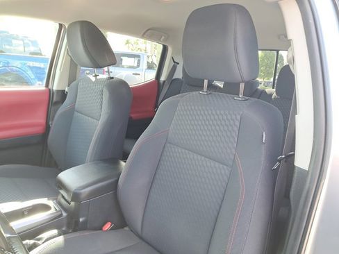 Used 2021 Toyota Tacoma SR5 image 18