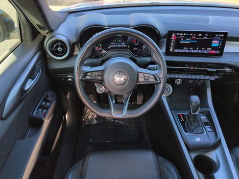 Used 2024 Alfa Romeo Tonale Ti w/ Active Assist Package AWD/4WD image 15
