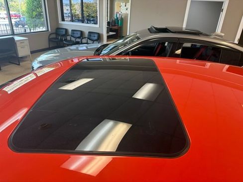 Used 2008 Dodge Challenger SRT8 RWD image 8