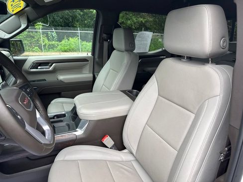 Used 2024 GMC Sierra 1500 SLT w/ SLT Premium Package AWD/4WD image 10