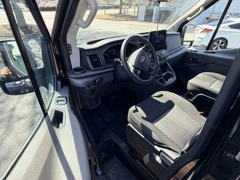 Used 2022 Ford Transit 350 XLT image 10