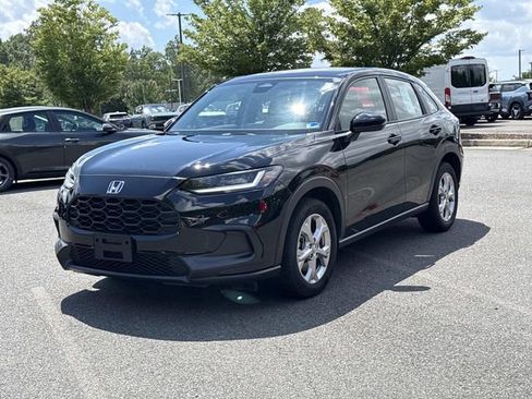 Used 2024 Honda HR-V LX image 2