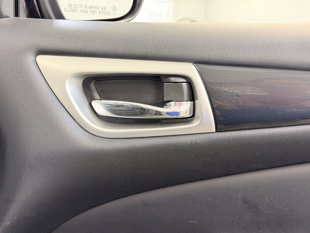 Used 2019 Nissan Pathfinder SV FWD image 35