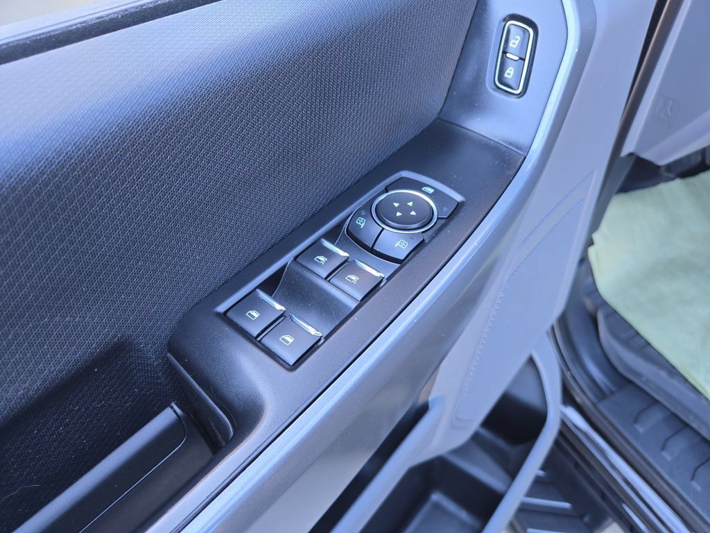 Used 2021 Ford F150 XLT AWD/4WD image 13