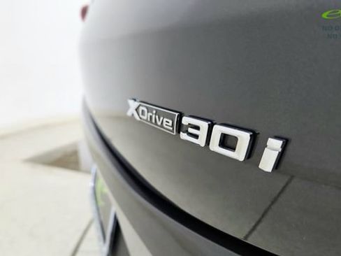 Used 2025 BMW X4 xDrive30i AWD/4WD image 19
