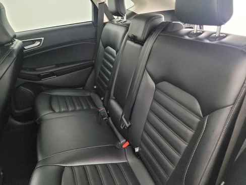 Used 2021 Ford Edge SEL FWD image 18