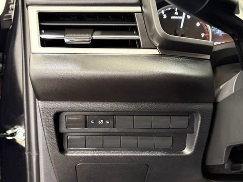 Used 2022 Mitsubishi Outlander ES AWD/4WD image 33
