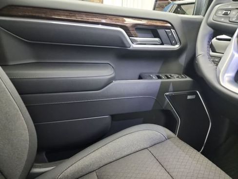 New 2026 GMC Sierra 1500 Elevation image 12
