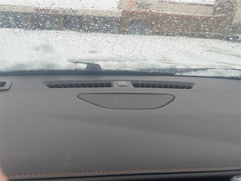 Used 2021 Cadillac XT4 Premium Luxury image 35